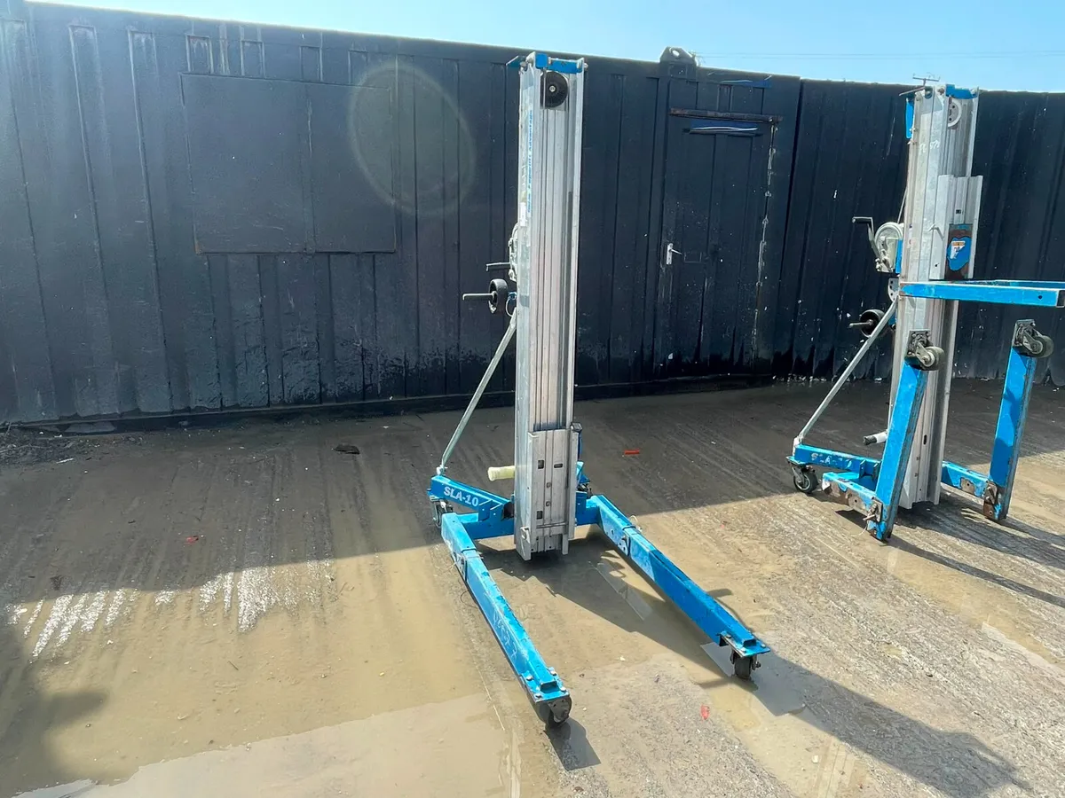 Genie SLA-10 Superlift Advantage Material Lift - Image 3