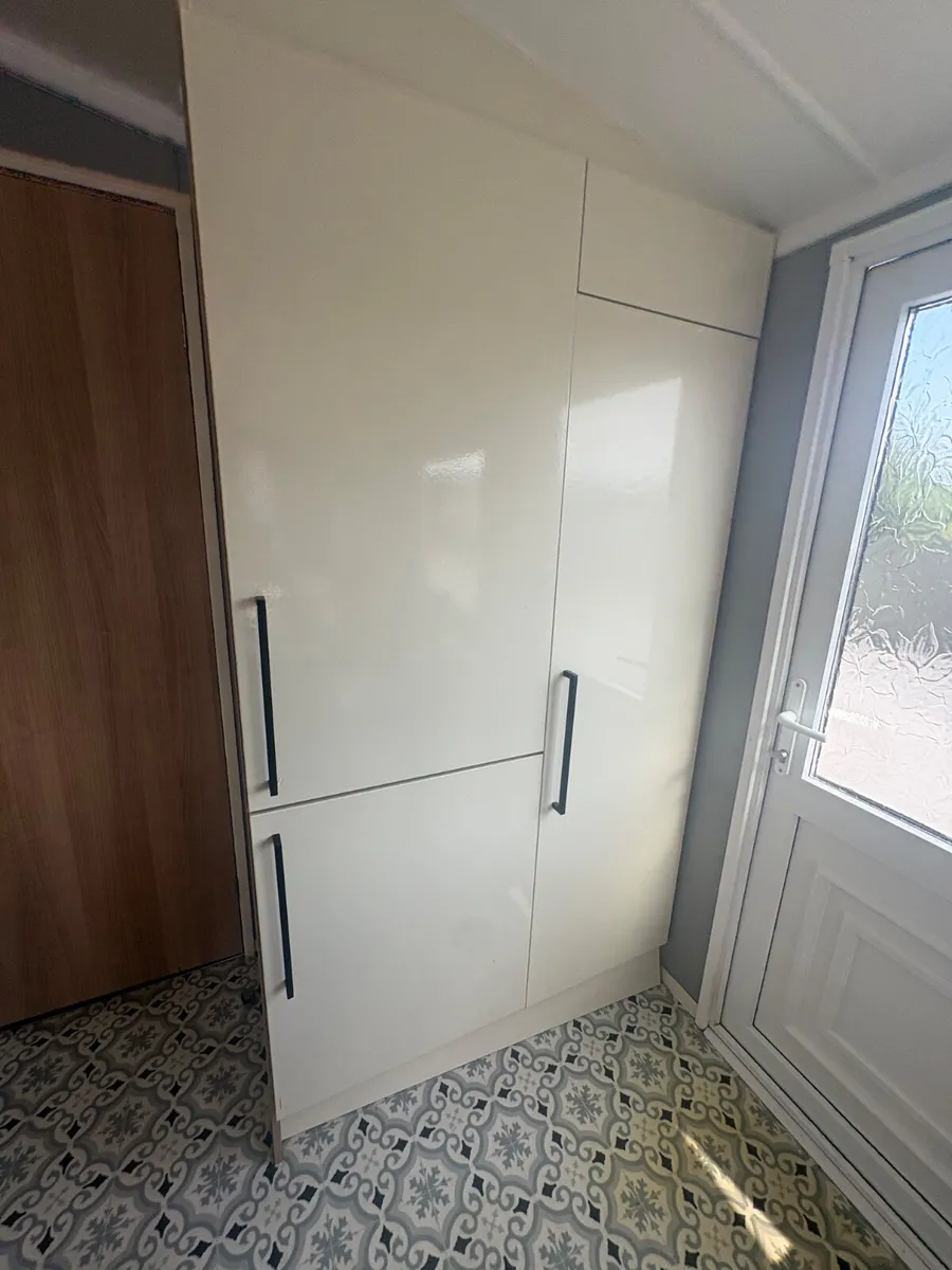 🏡 JUST ARRIVED – Swift Bordeaux Exclusive with Re - Image 1
