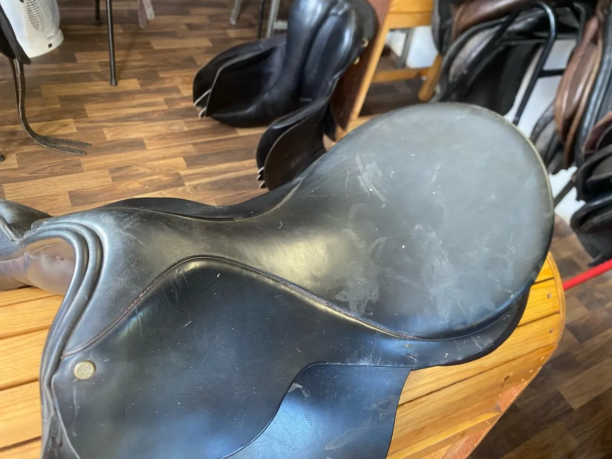 Berney brothers Leather saddle - Image 3