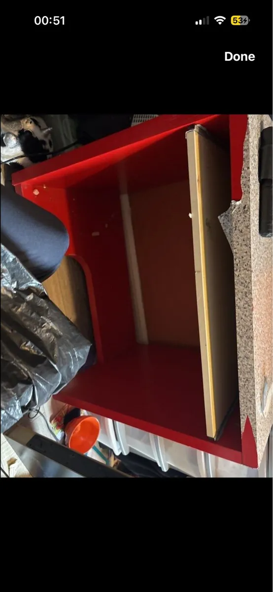 desk - Image 1