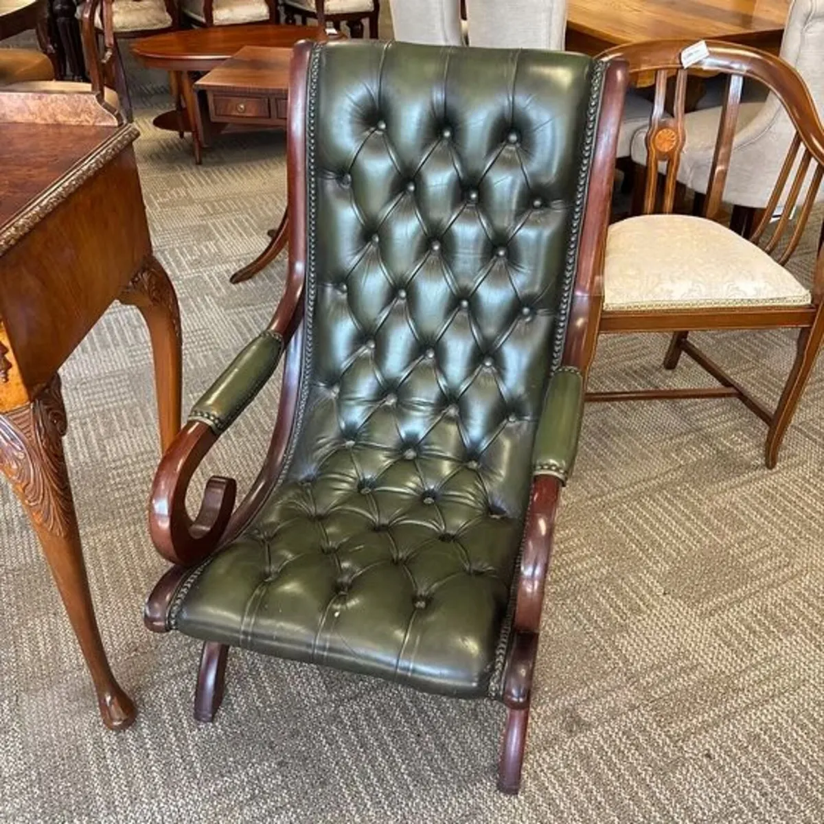 Fabulous green leather buttoned back slipper chair - Image 1