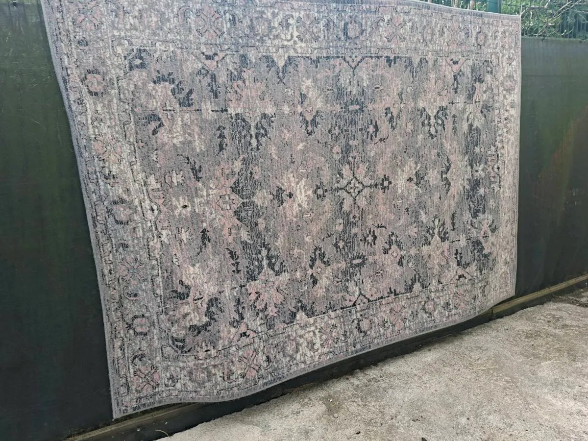 Very large rug - Image 2