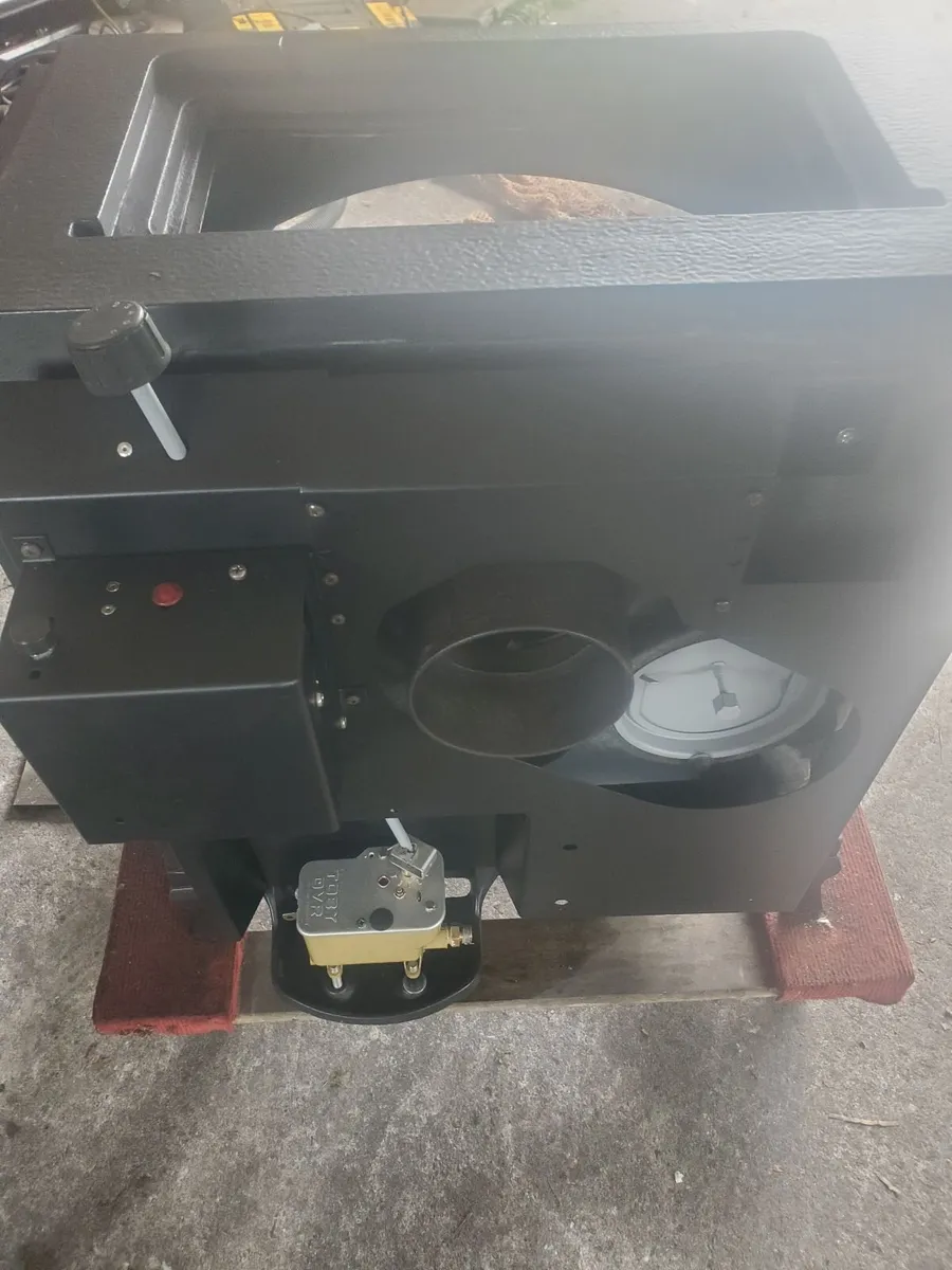 Nestor Martin/Efel 9kw oil stove fully refurbished - Image 2