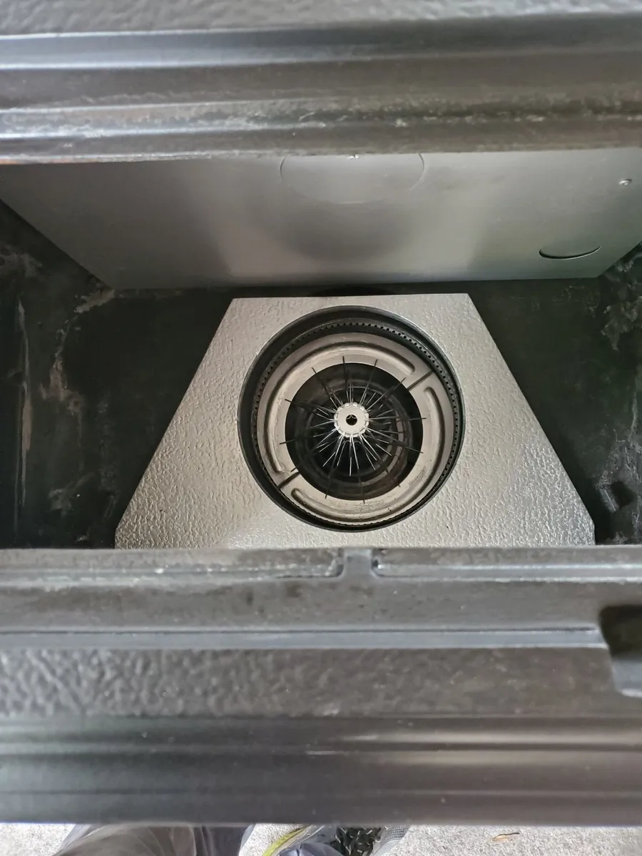 Nestor Martin/Efel 9kw oil stove fully refurbished - Image 4