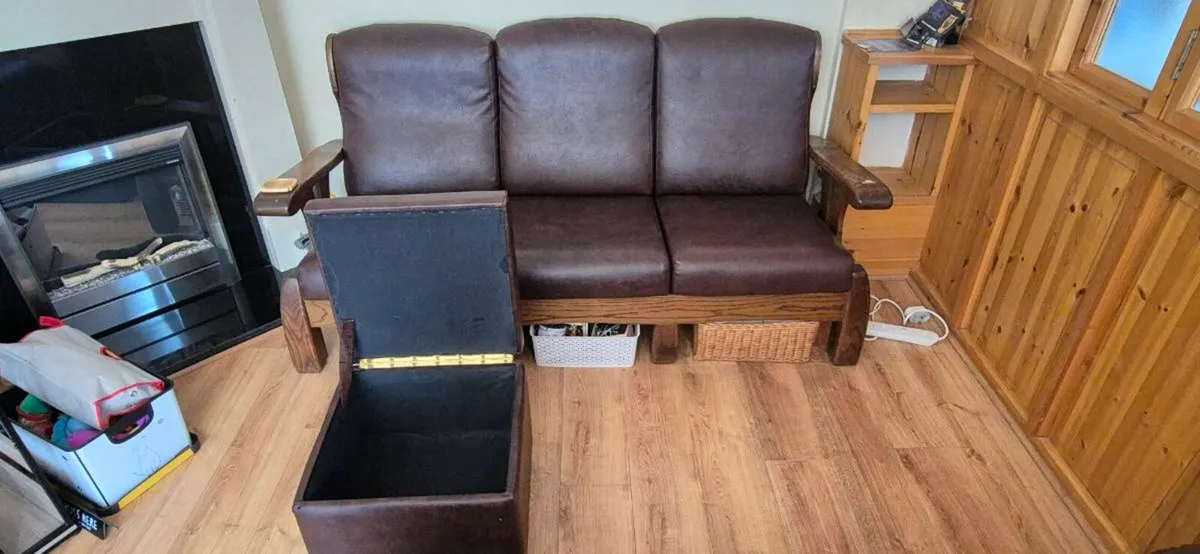 3 seater couch with matching blanket box / stool - Image 2