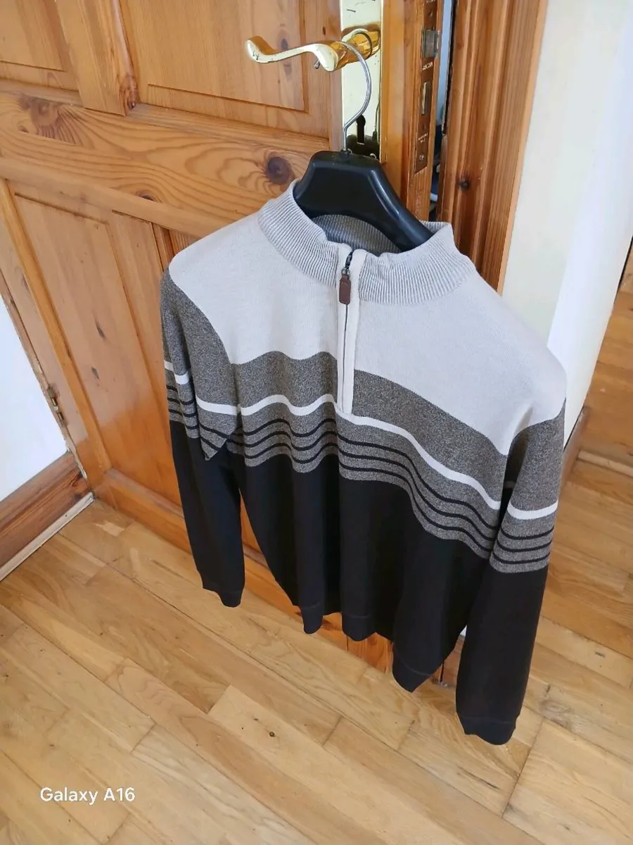 Mens fleece jumper brand new can deliver only €25 - Image 2
