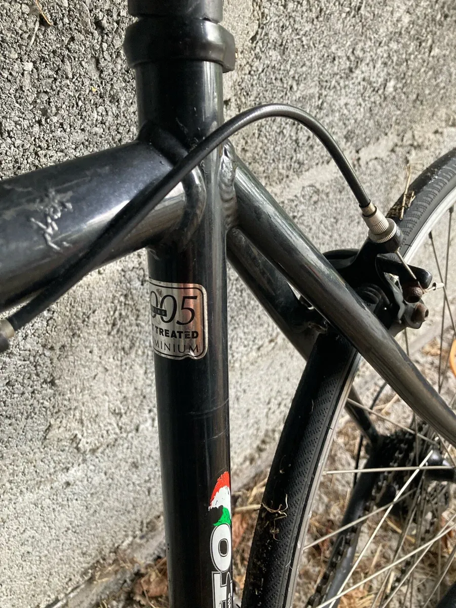 Adult road bike and boys bike - Image 3