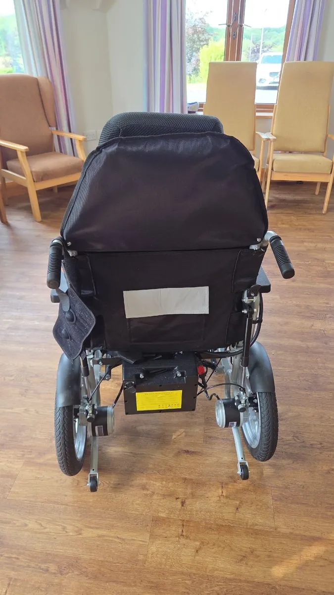 Electric wheelchairs - Image 2