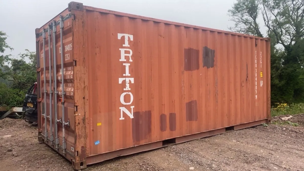 20*8 shipping container - Image 1