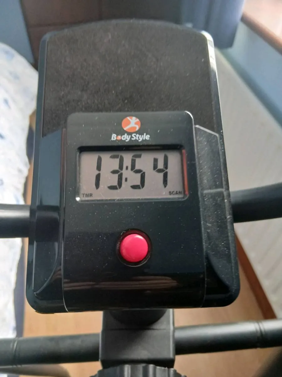 Cross trainer - Image 2