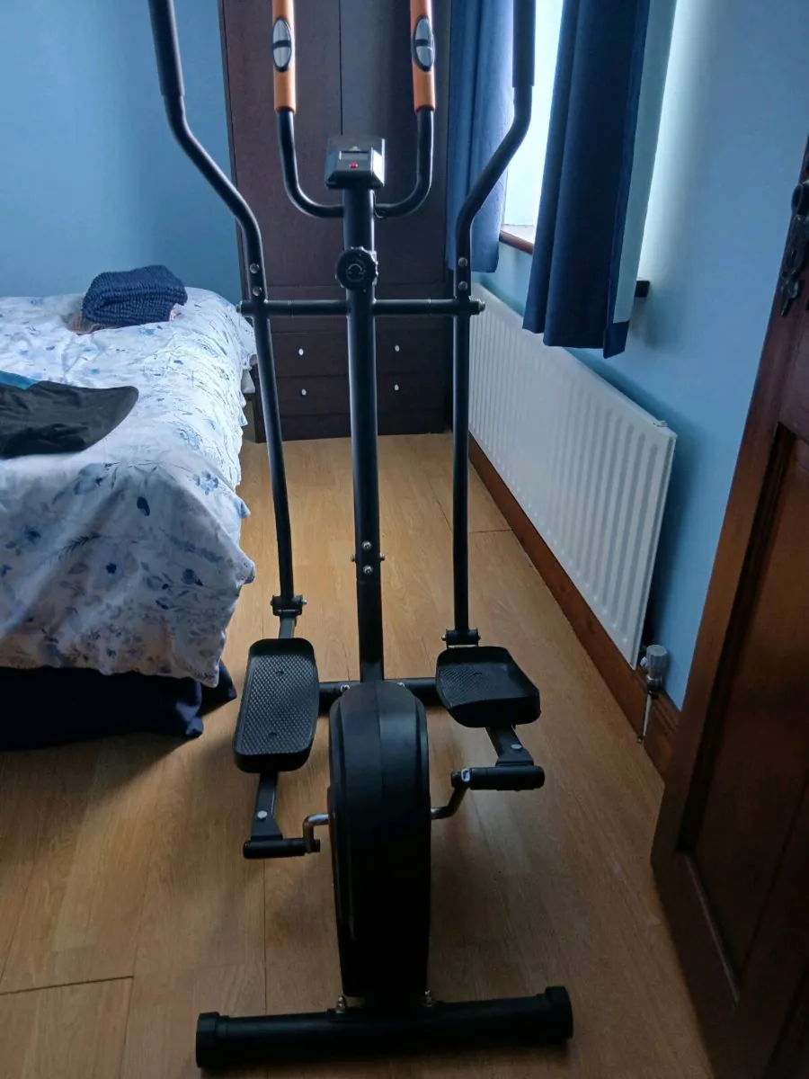 Cross trainer - Image 4