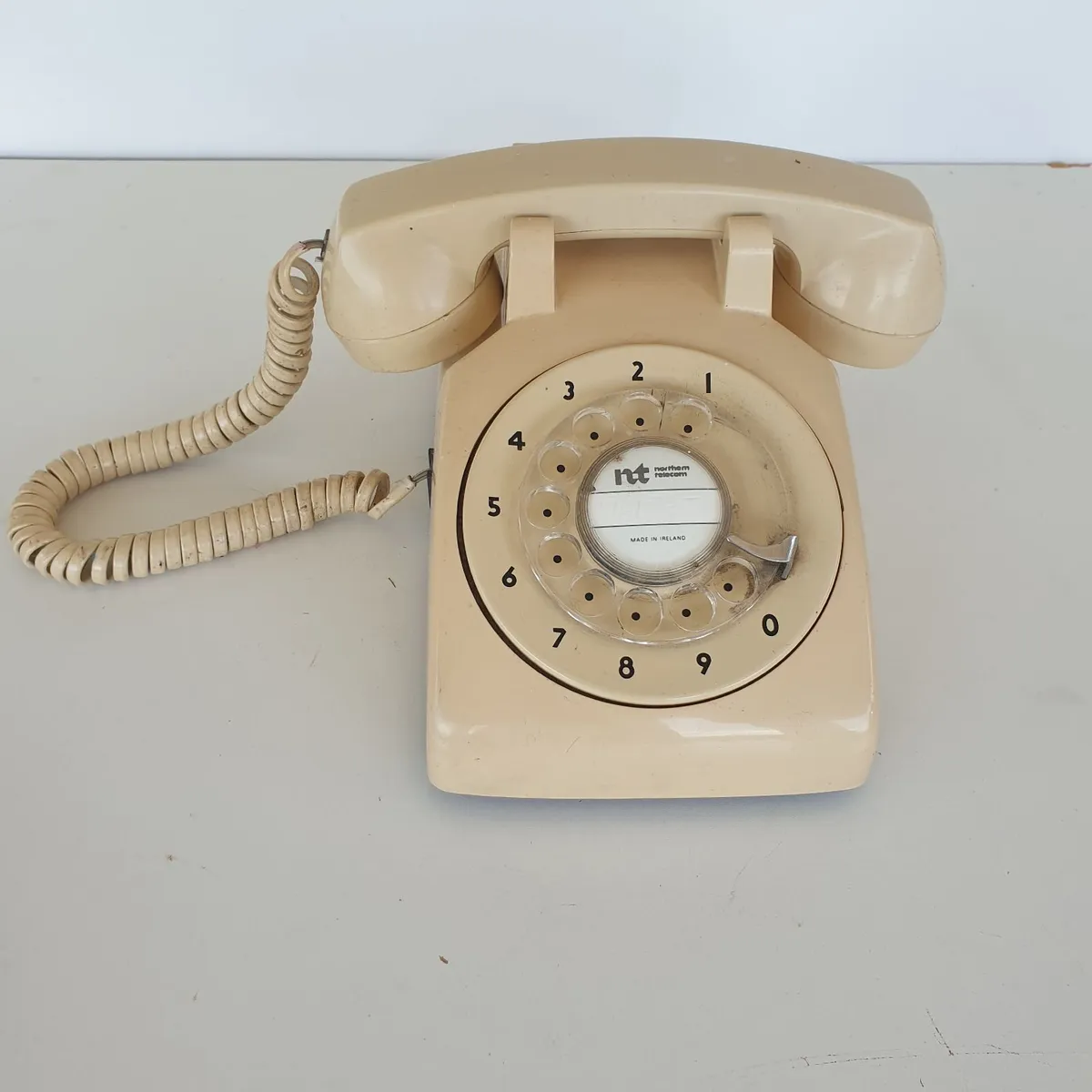 Rotary telephone 1970/80s cream working - Image 1