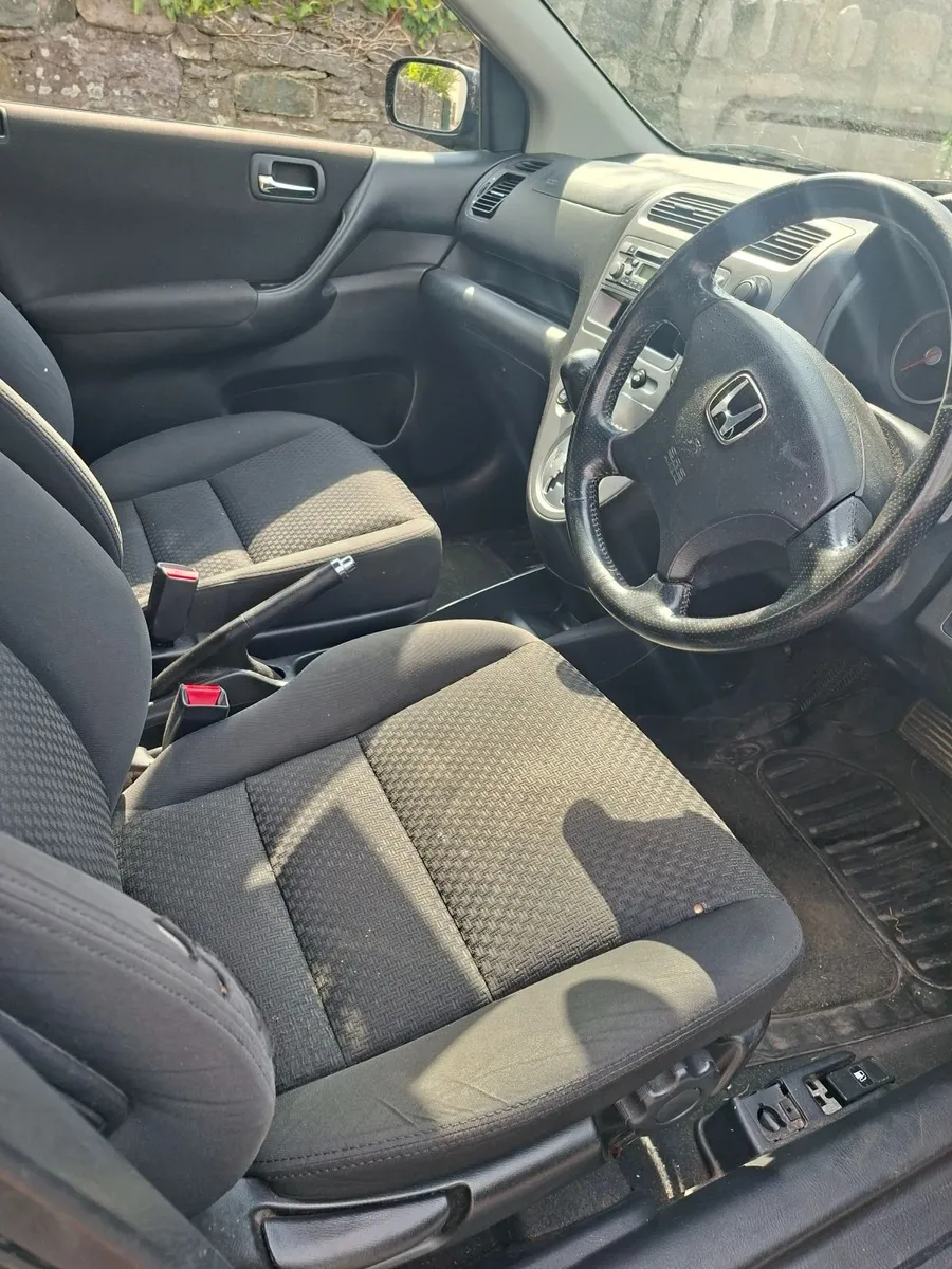 2005 honda civic - Image 4
