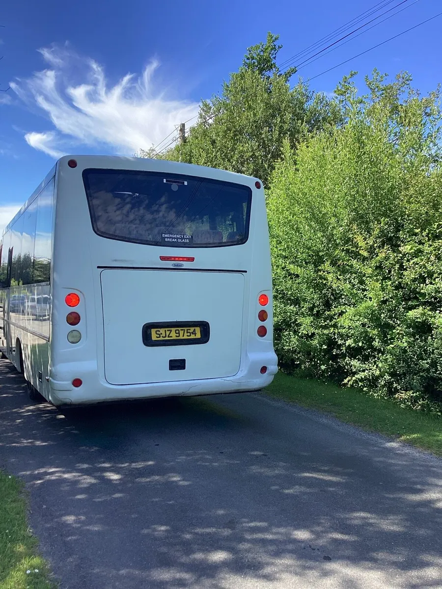 33 seater bus with psv - Image 1
