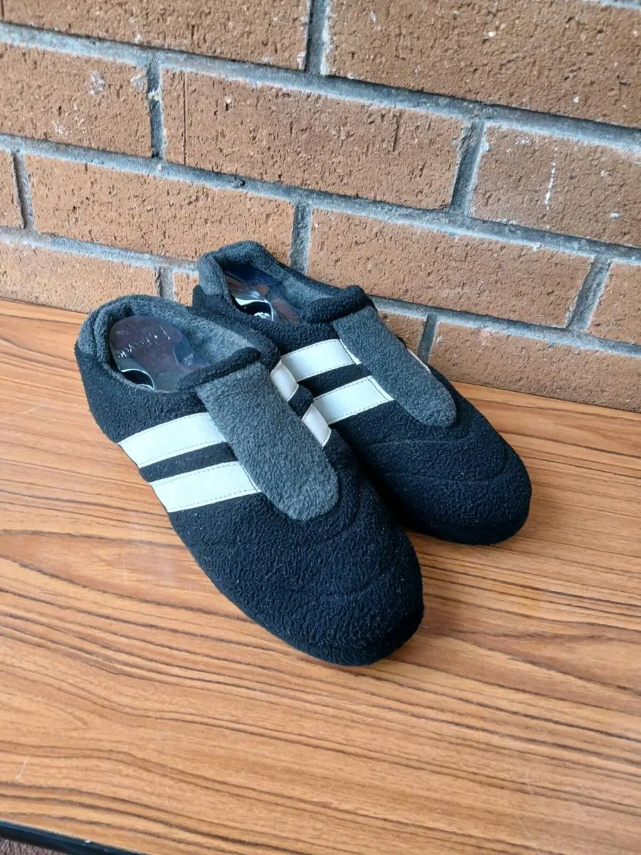 Gents comfort line slippers size 10 - Image 1