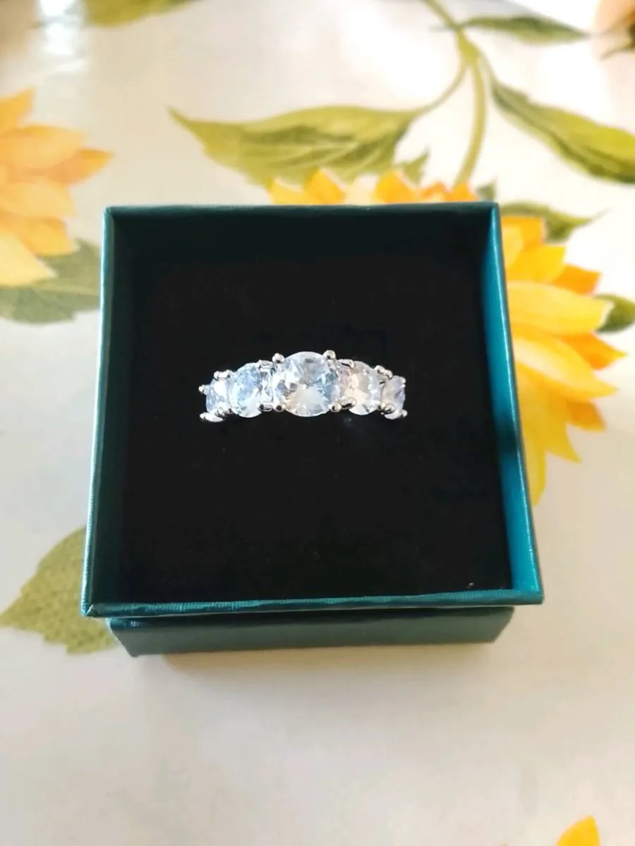 Diamond Trilogy ring - Image 3