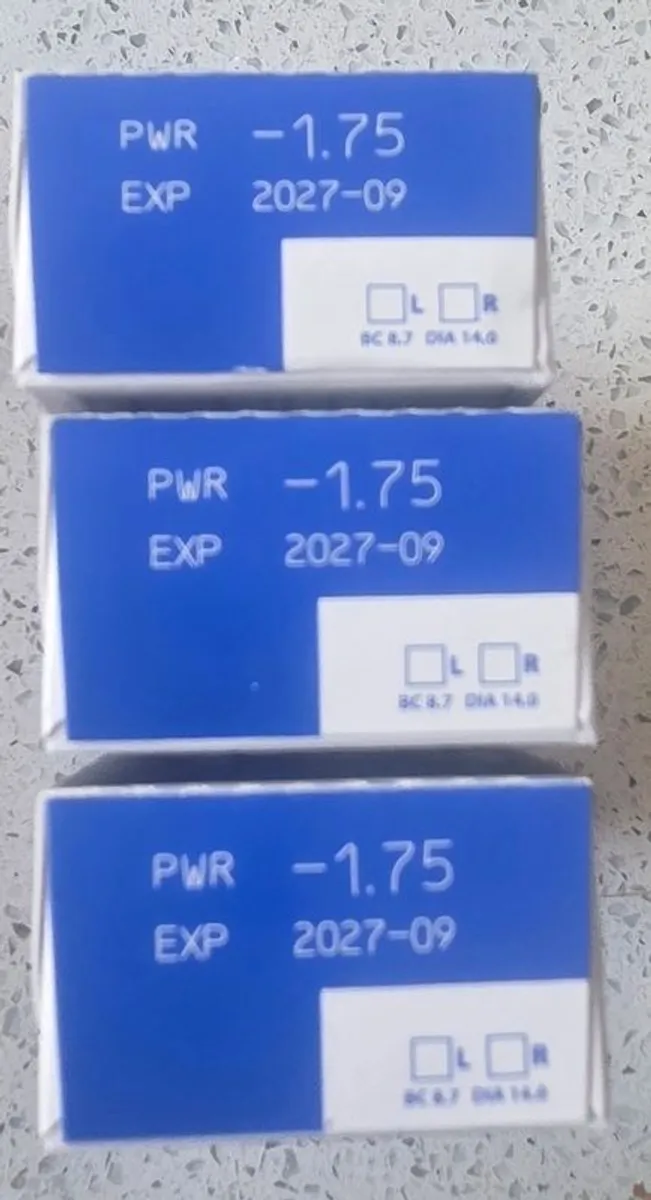 Contact lenses 15 euro per box - Image 2