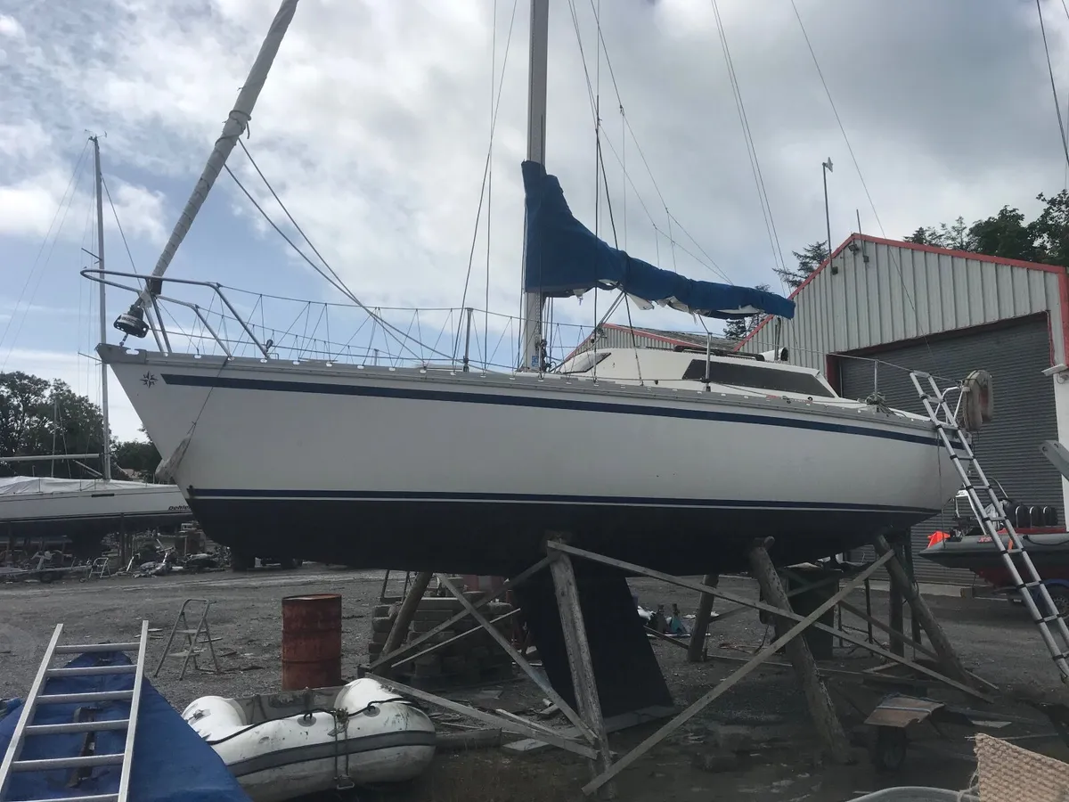 Jeanneau 27 Sailboat - Image 2