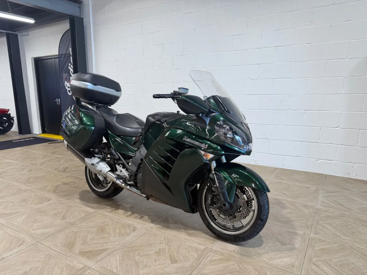 Kawasaki GTR 1409 2011 - Image 1