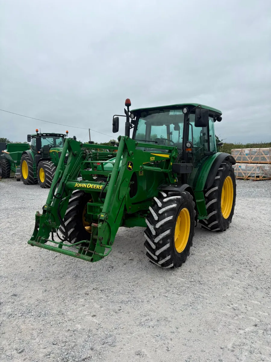 John Deere 5720 - Image 1