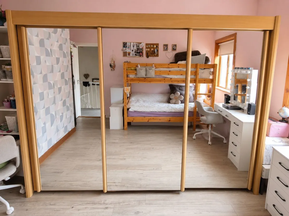 SlideRobe wardrobe - Image 3