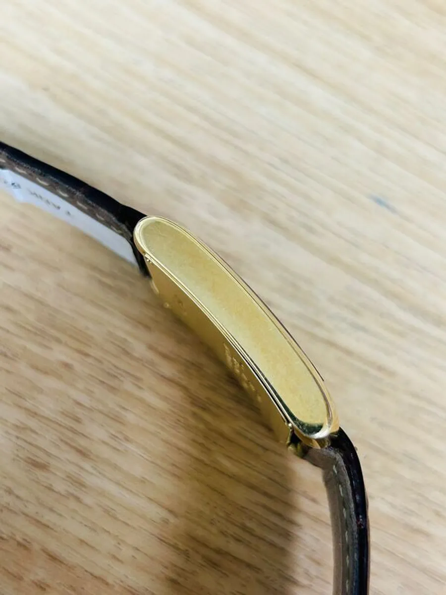 18ct Gold Mens Cartier Tank  Watch (Non-Working) - Image 4