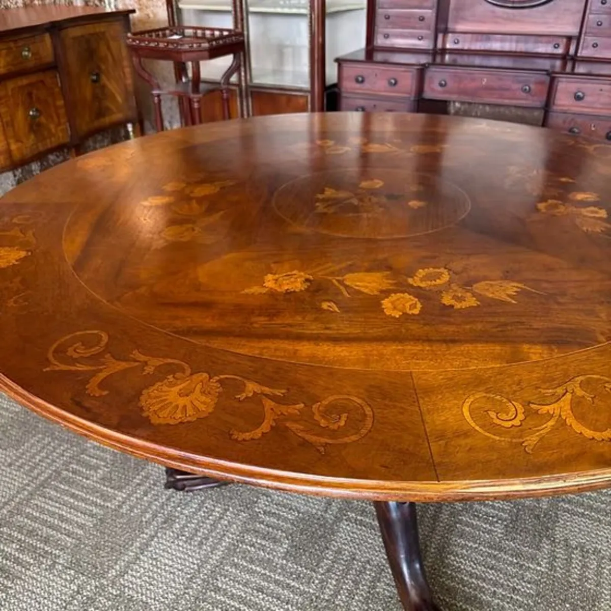 Victorian quality inlaid walnut round centre table - Image 3