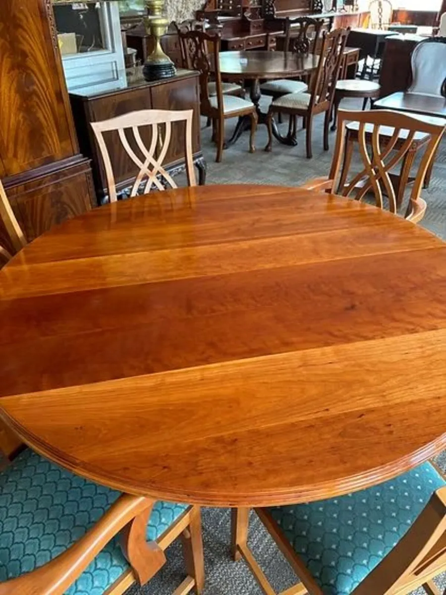 Coxwold 'Unicornman', American cherrywood circular - Image 3