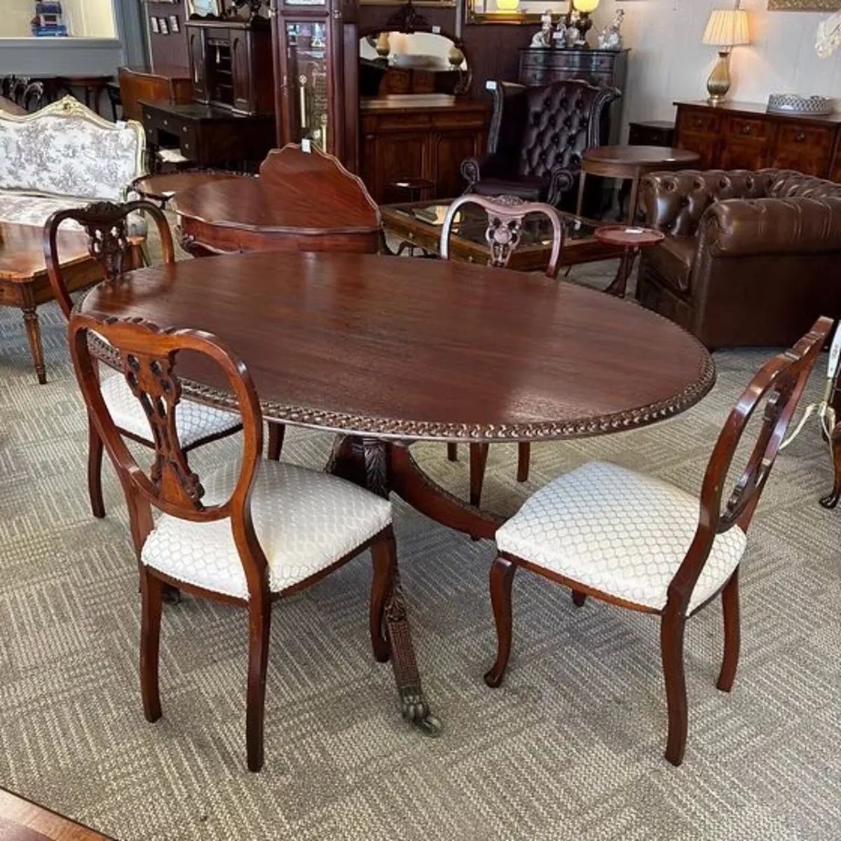 Beautiful antique mahogany roped edge oval shaped - Image 1