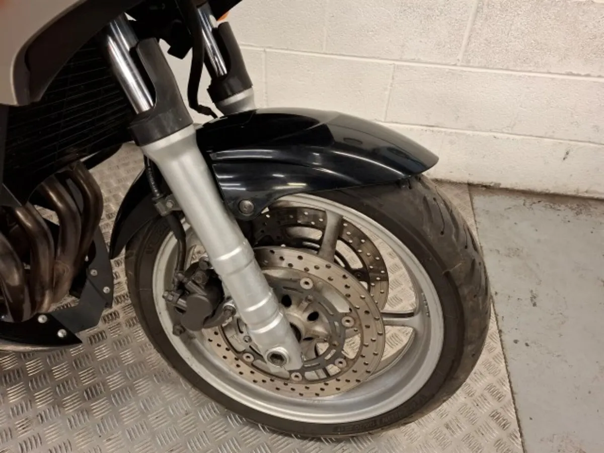 Yamaha Fazer600 2006 - Image 3