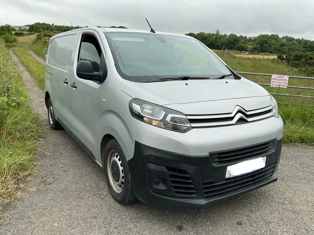 2018 Citroen dispatch van - Image 2