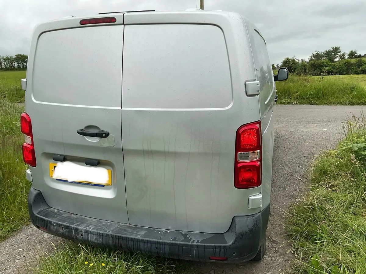 2018 Citroen dispatch van - Image 3