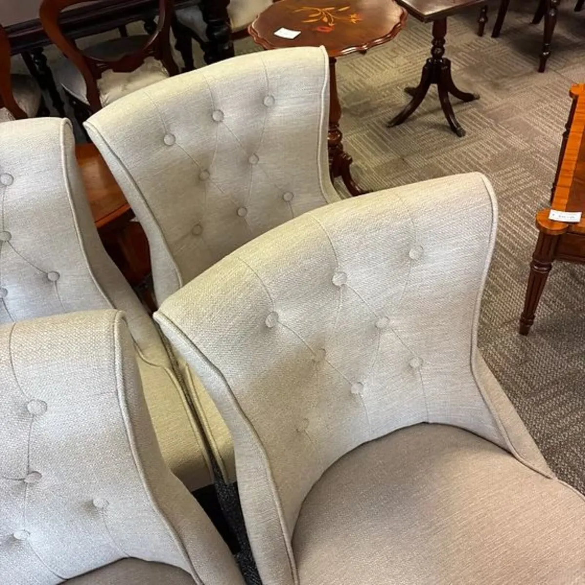 Fabulous set of 6 linen buttoned high back chairs - Image 2