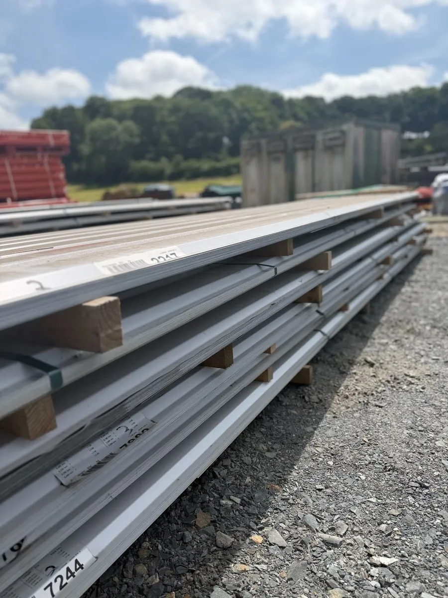 5.1m x 1m wide box sheeting - Image 3