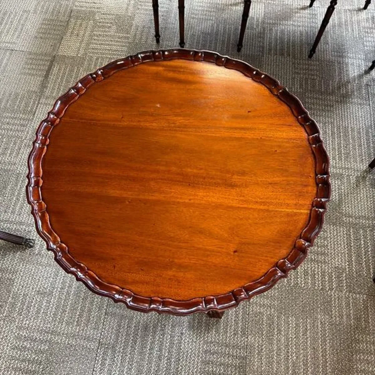 Beautiful mahogany Georgian shaped edge occasional - Image 3