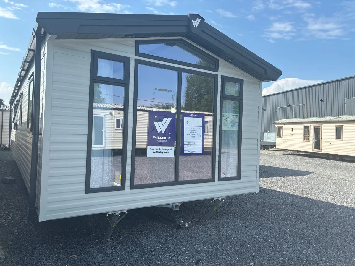 2026 WILLERBY BUXTON WINTER PACK PLUS 39X12X2 BED - Image 1
