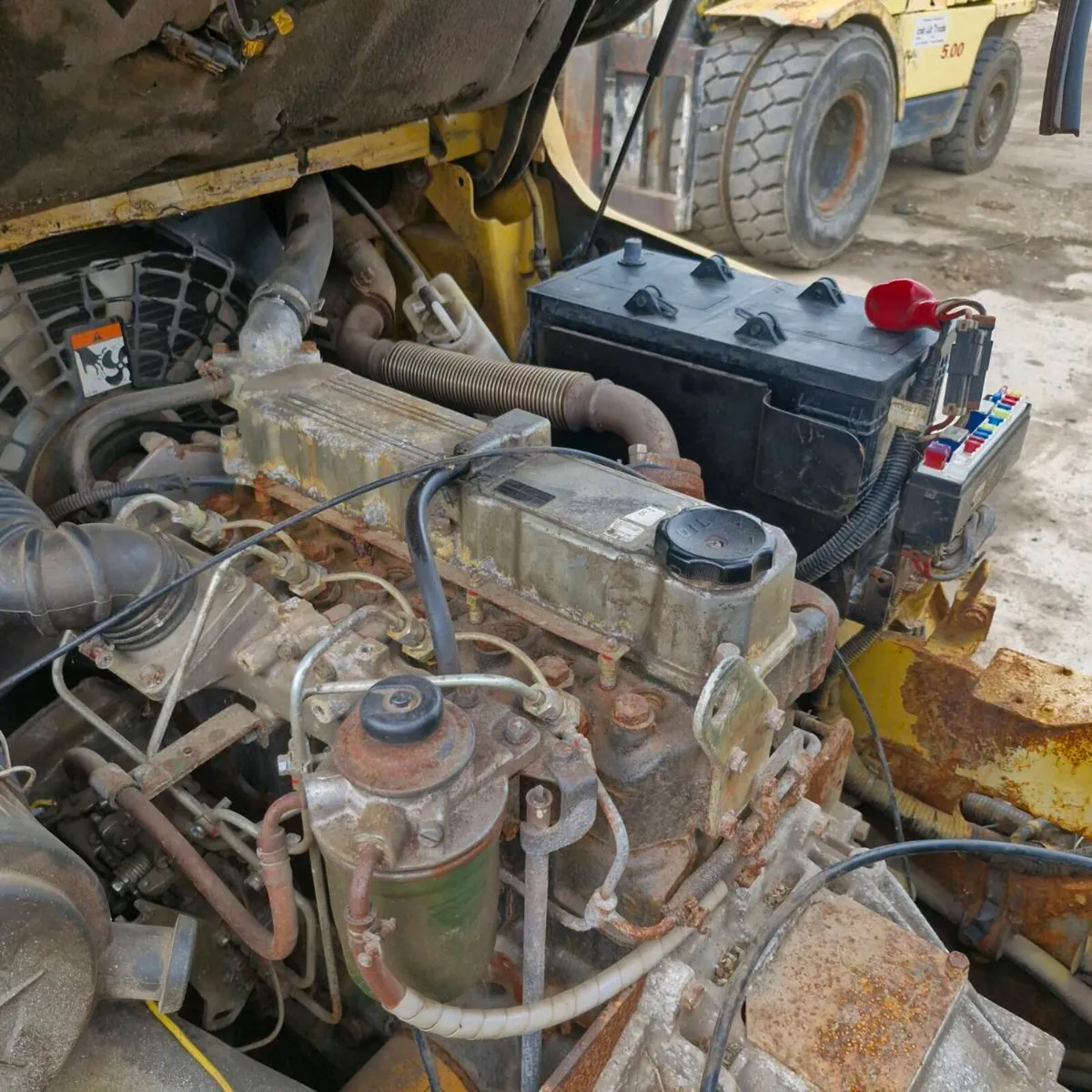 Mitsubishi Engine - Image 1