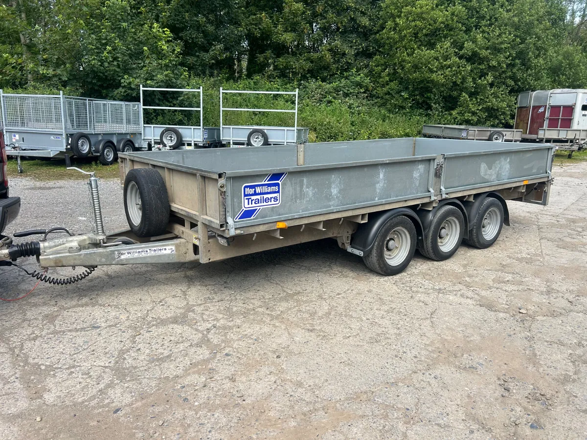 Ifor Williams 14 ft Tri Axle Dropside Trailer - Image 3