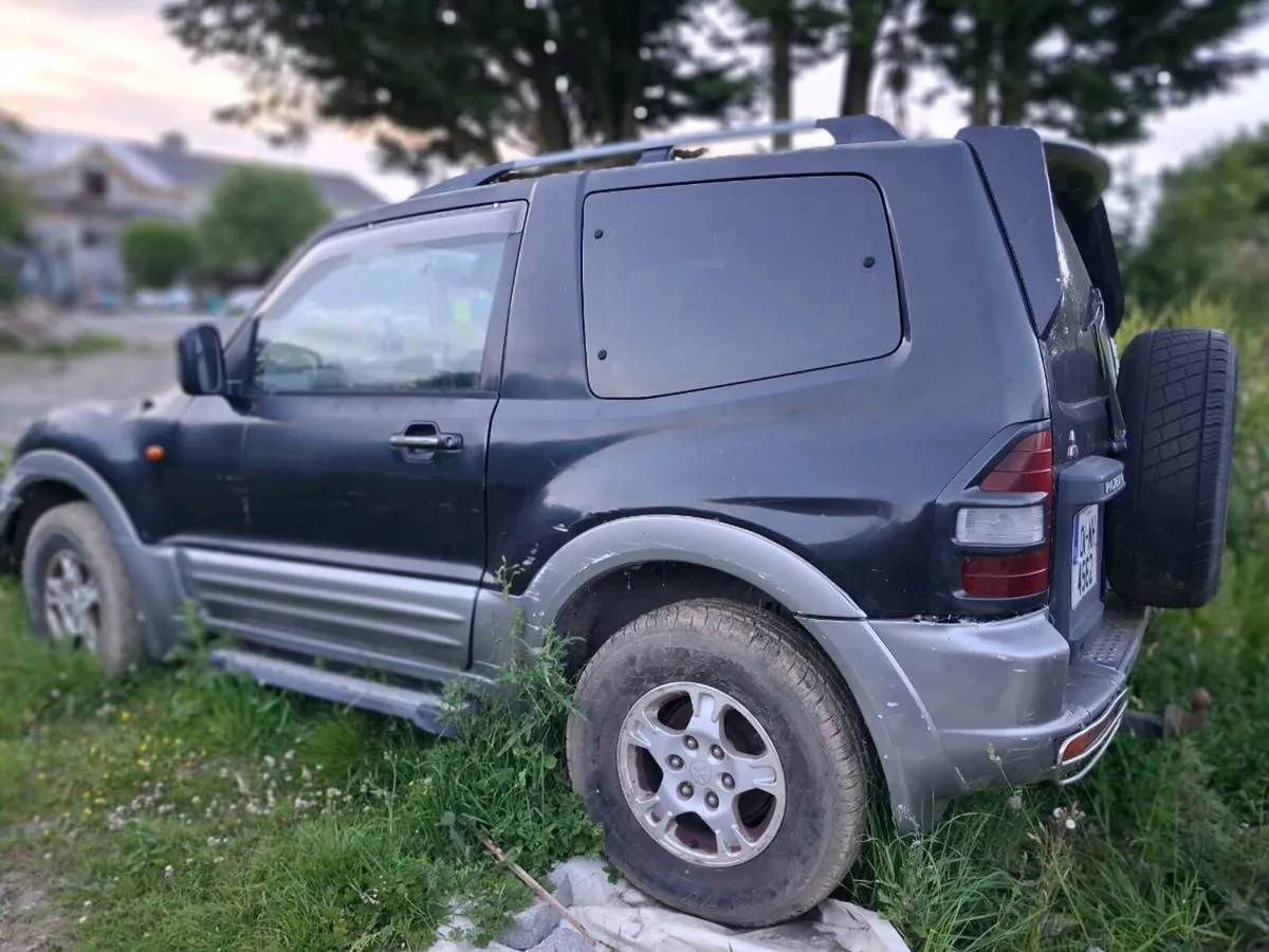 Mitsubishi pajero 2.5 - Image 4