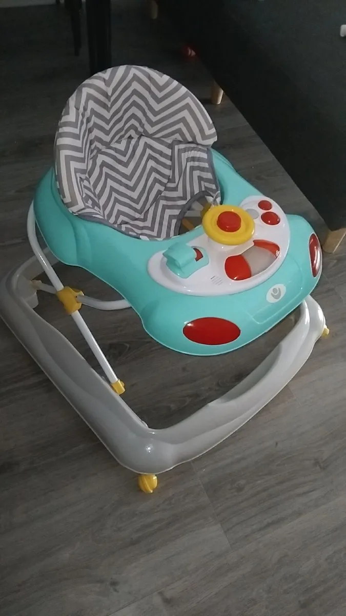 Baby walker - Image 1
