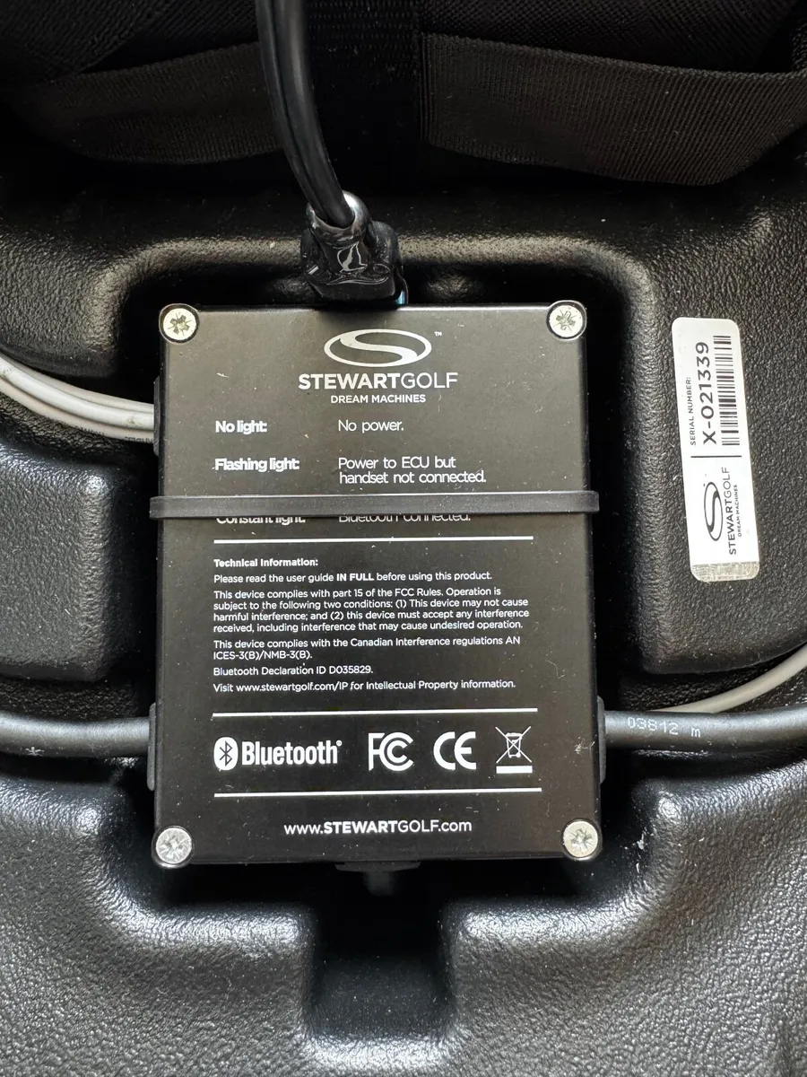Stewart Golf X10 Follow Electric Golf Trolley - Image 3