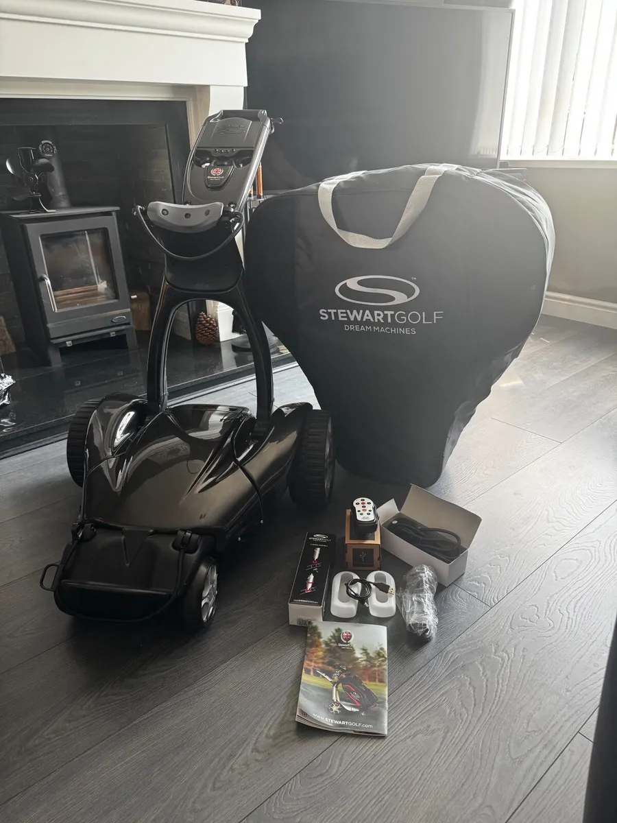 Stewart Golf X10 Follow Electric Golf Trolley - Image 2