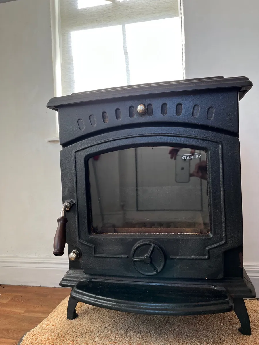 Stove - Image 1