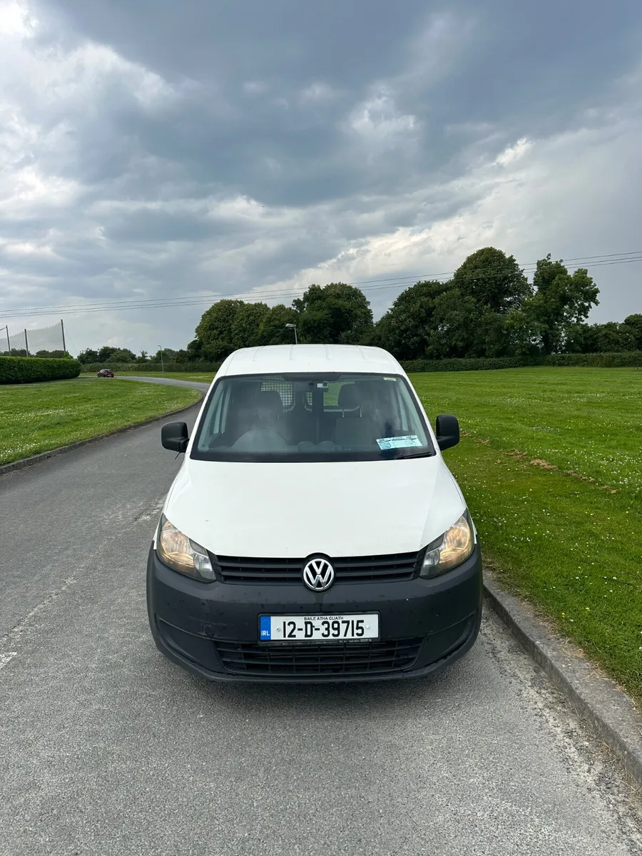 Volkswagen Caddy 2012 - Image 2