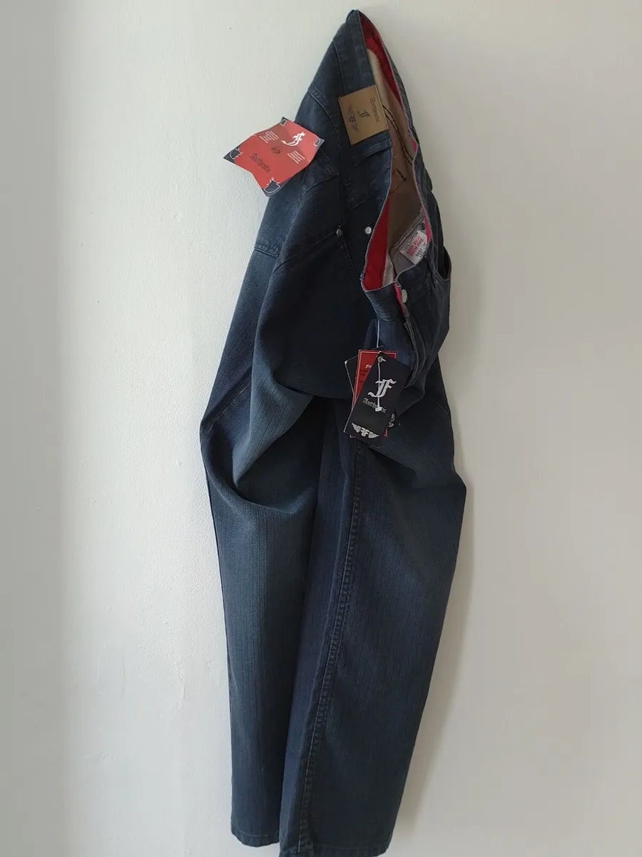FIORI BEDFORD JEANS, NAVY, WIDE LEG, 34 x 31. - Image 2