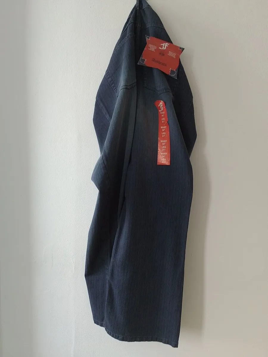 FIORI BEDFORD JEANS, NAVY, WIDE LEG, 34 x 31. - Image 3