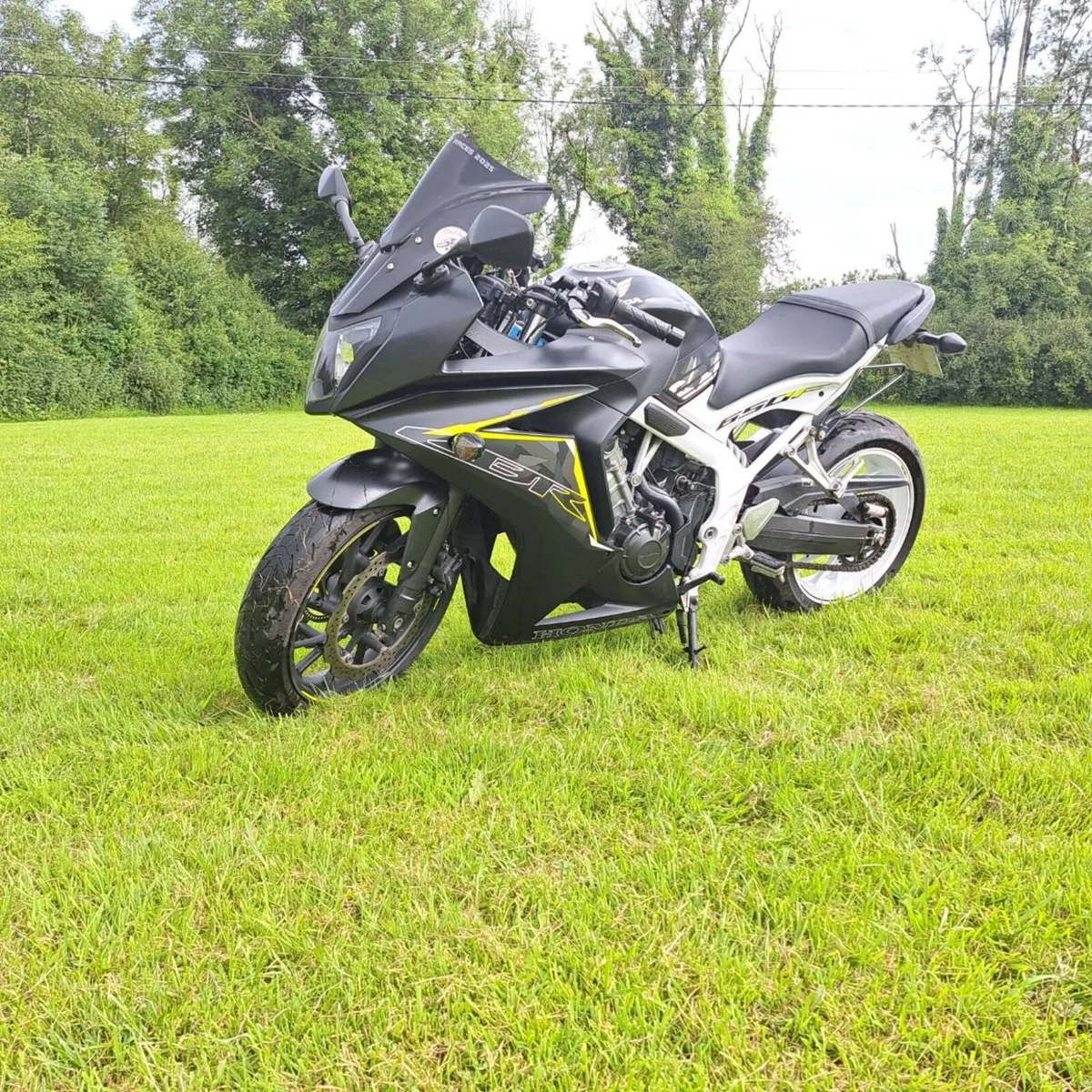 Honda CBR 650F - Image 1