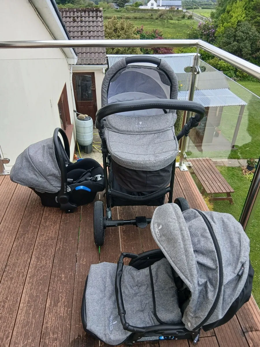 Pram - Image 2