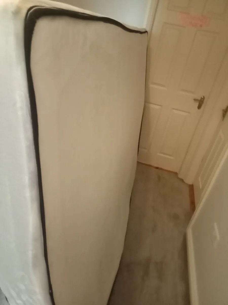 King mattress free - Image 3