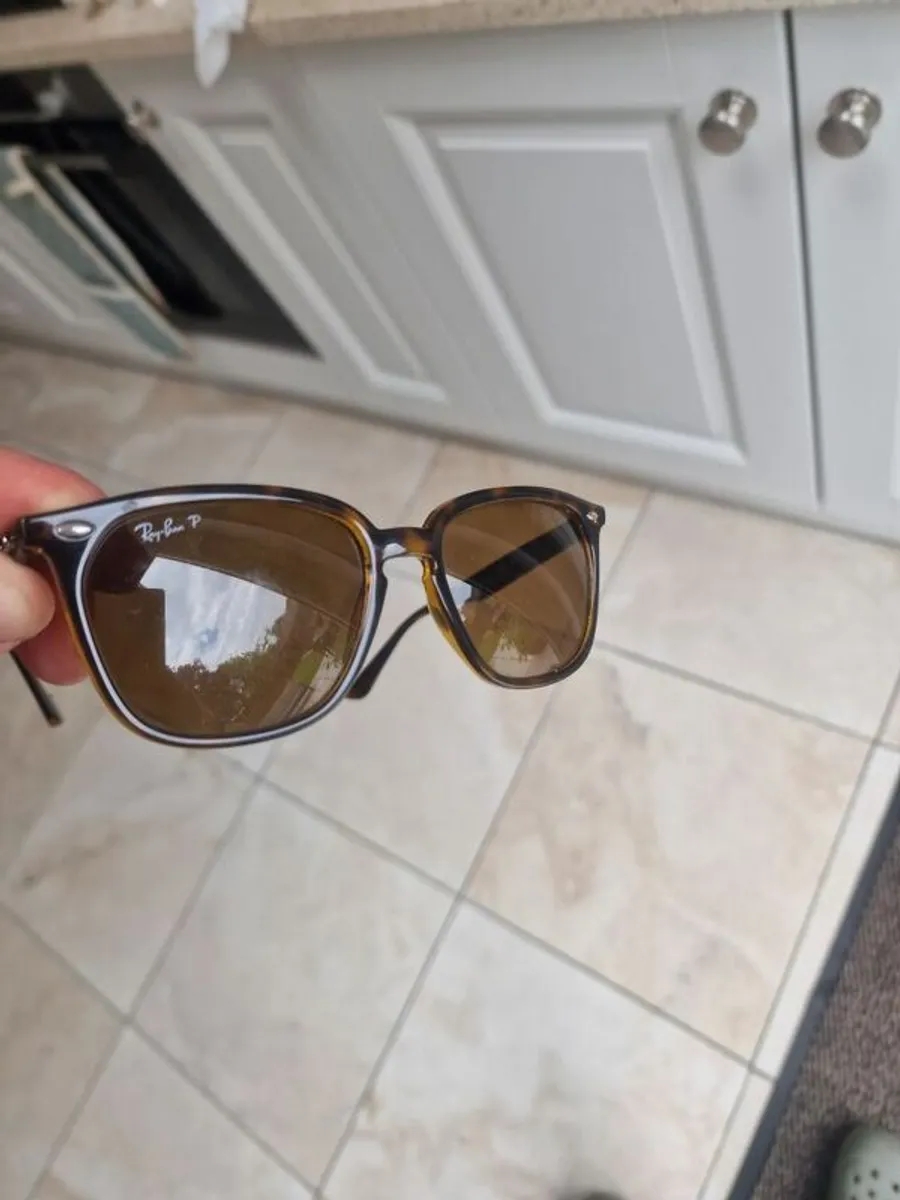 Ray Ban 4362 710/83 - Image 1